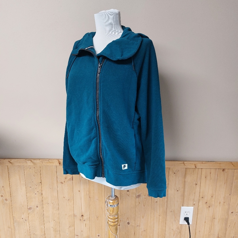 Nike modern Cape jacket